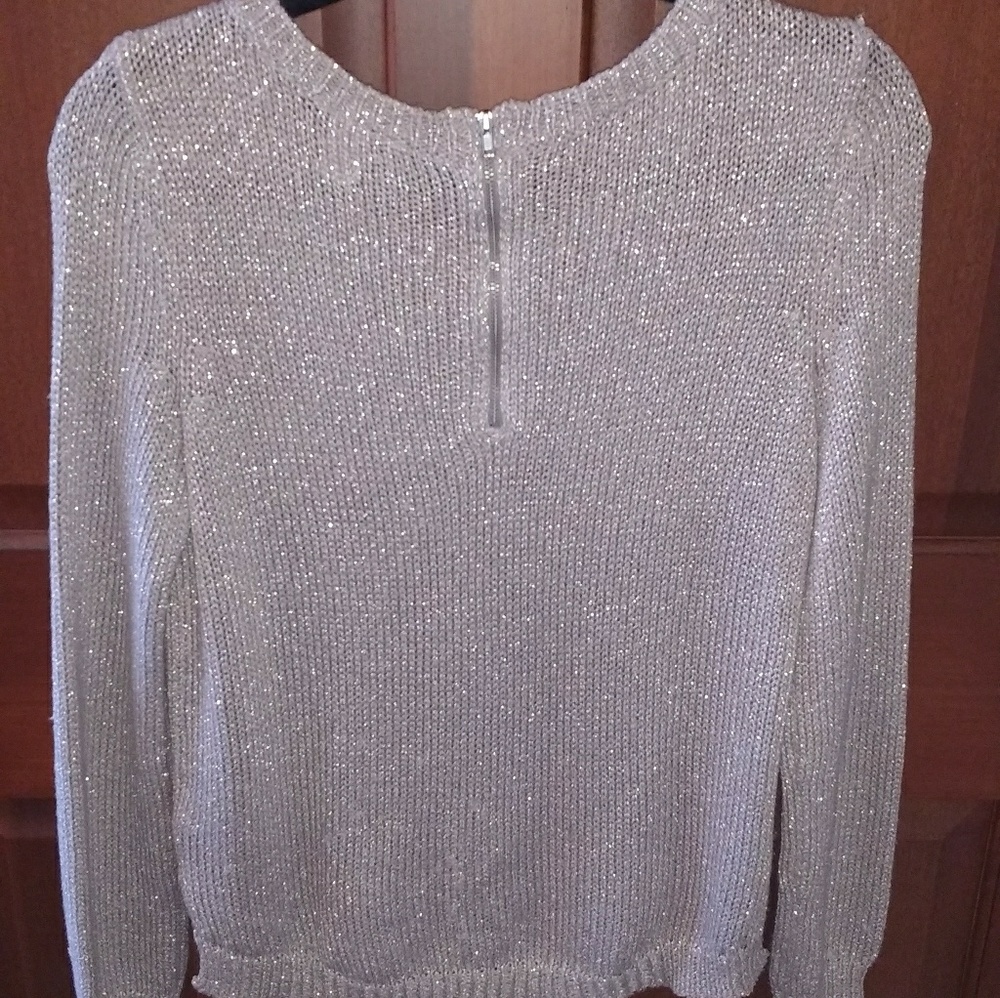 sweater - Picture 2 of 5